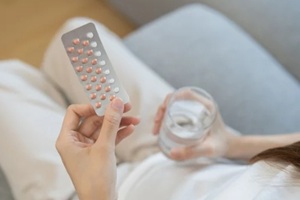 women taking contraceptive pills 